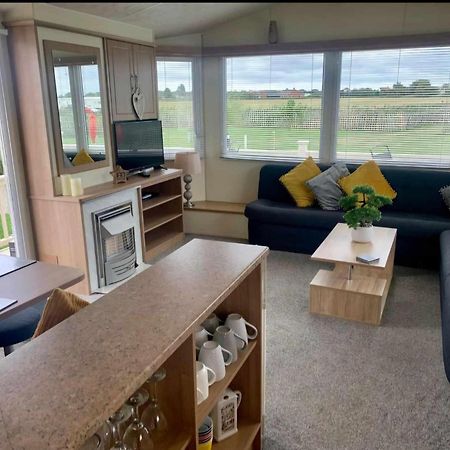 8 Berth 3 Bed Caravan Golden Palm Ml9 Chapel St. Leonards Extérieur photo